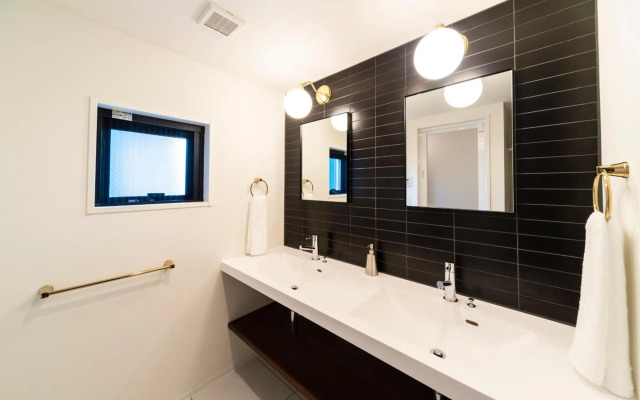 GIVE Shibuya Hon-Machi