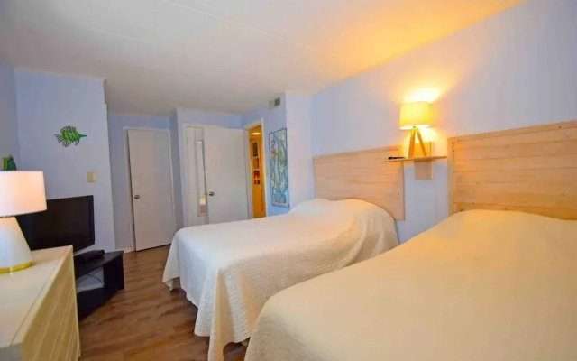 Thunder Island 112c 2 Bedroom Condo by RedAwning