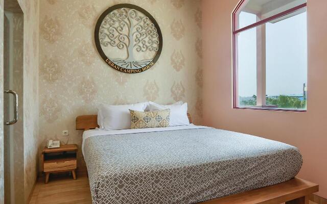 River Walk Urban Camping House