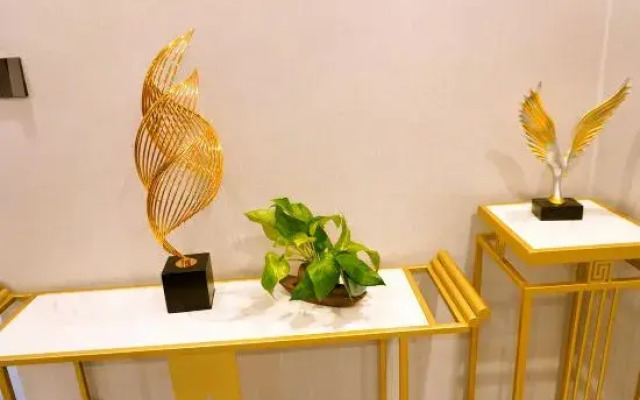 Yifan Hotel