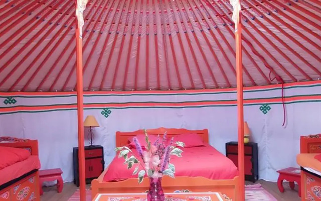 Yourtes du Moulin Bertrand