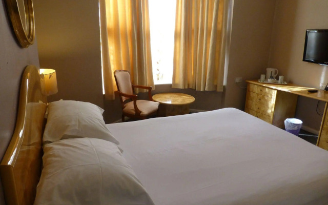Prince Hotel