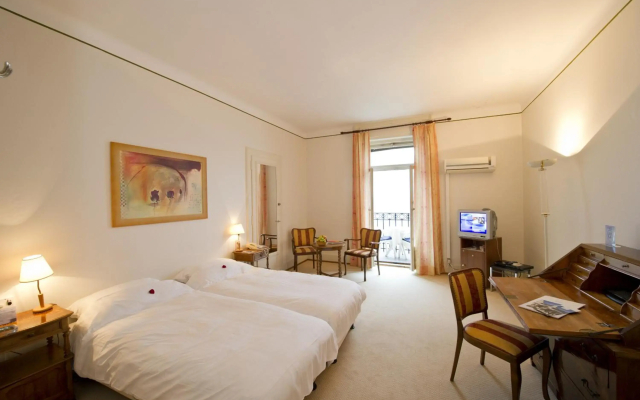 Hotel du Grand Lac Excelsior