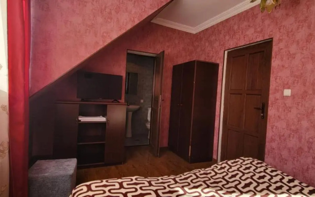 Hotel Edemi