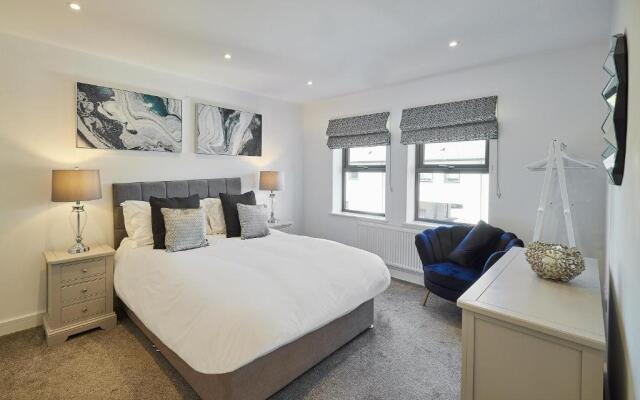 Host Stay Beach Pad