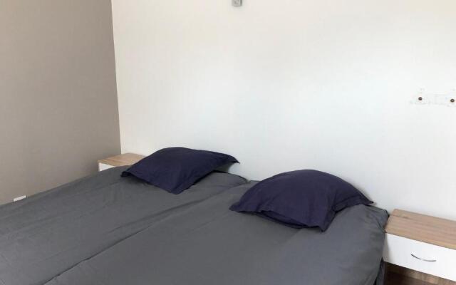 Gîte Saint-Léonard-des-Bois, 8 pièces, 15 personnes - FR-1-410-224