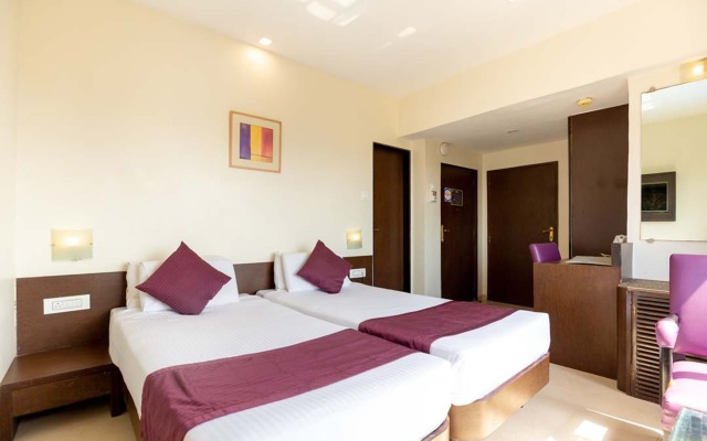 Sukh Hotel