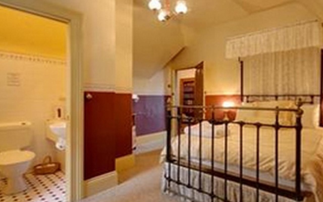 Westella Colonial B&B – Guest Rooms – Ulverstone