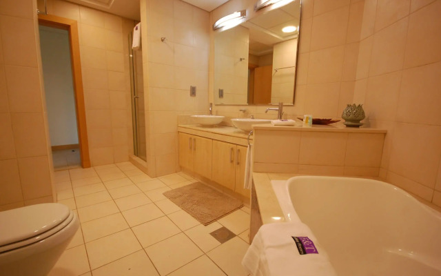 Shoreline #4 Jash Falqua