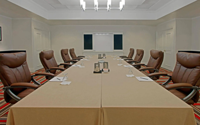 Four Points by Sheraton York