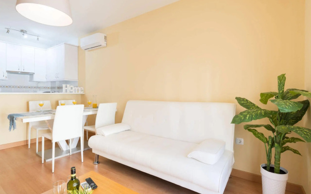  Shiny Lud Family Apartment