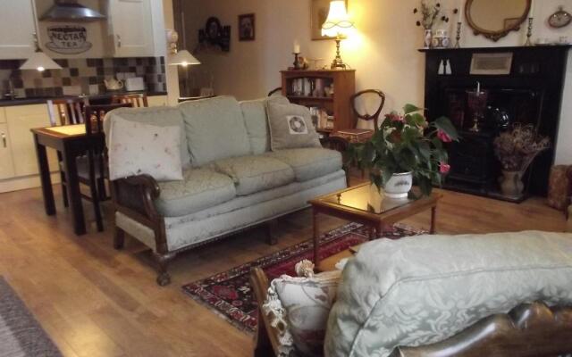 The Apartment of Antiquity