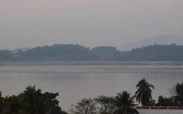 River Breeze Home