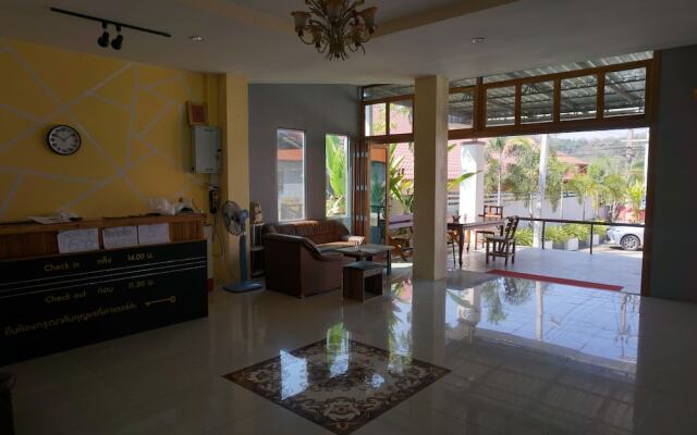 Eing Pu Chiangkhan Hotel