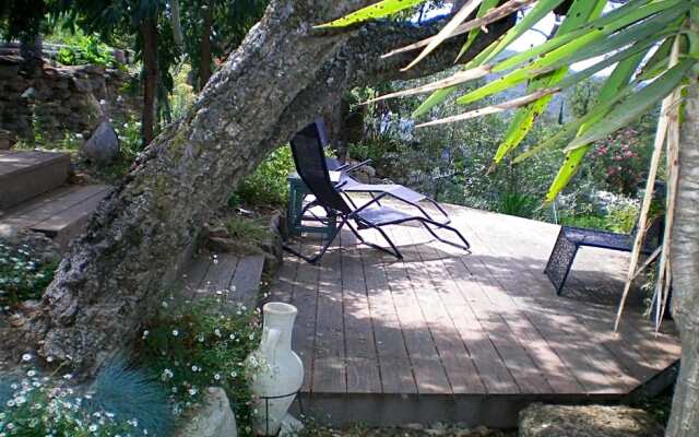 Au Jardin Des Couleurs