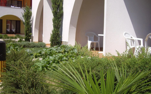 STUDIO DELUXE IN MARINA CAPE 4 stars complex 33 7