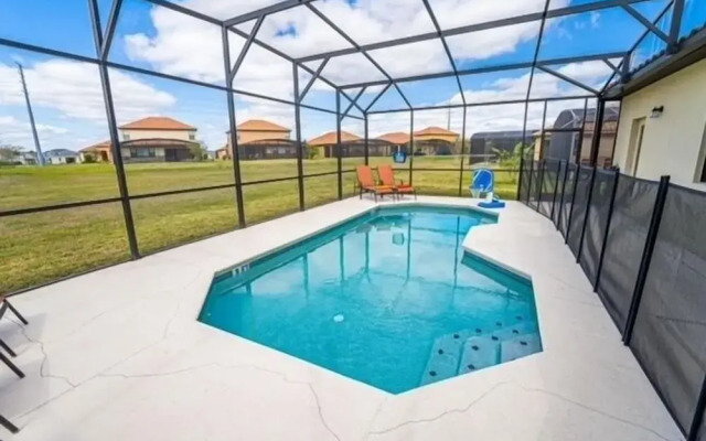 Briar Rose 4 Bedroom Villa by RedAwning