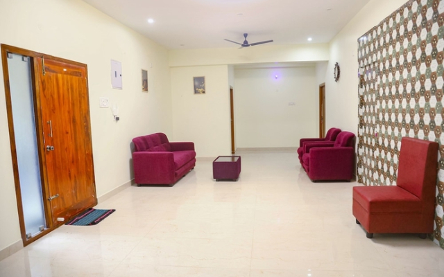 Fabhotel Home Tree Service Apartment Kolathur