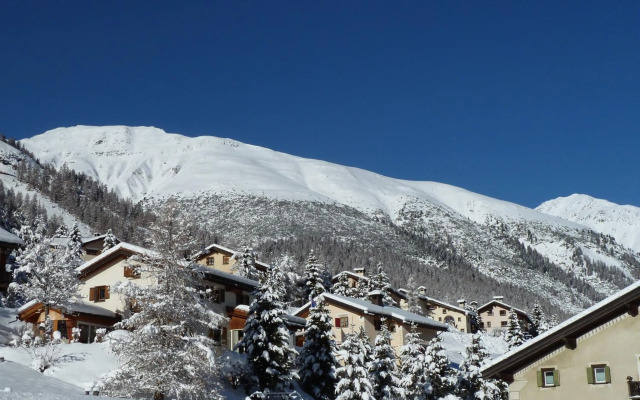 Chesa Sper l'Ovel Brail