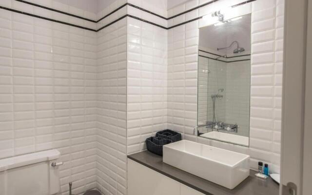 Lovelystay - Charming 3 Bedroom Wonder Downtown