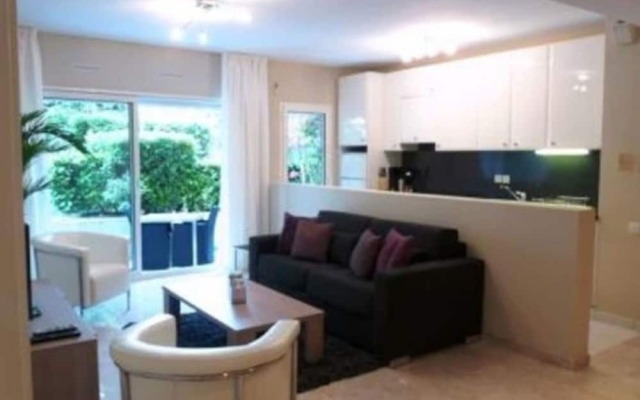 All in Cannes at Your Fingertip in Super Apartment