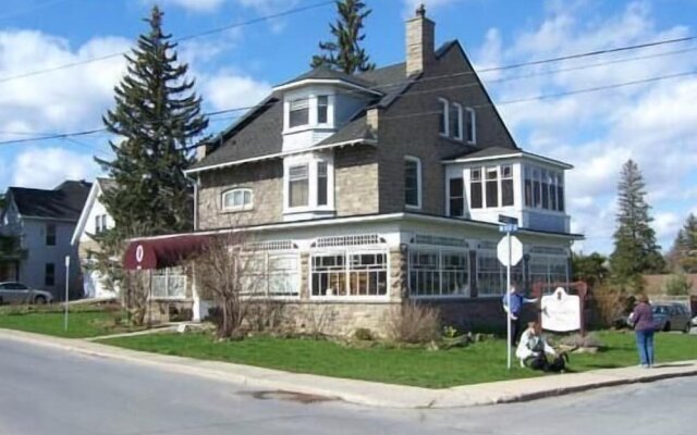 The Colonel's Inn