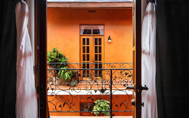 La Isabela Suites