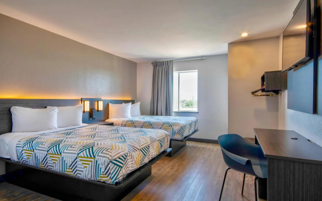 Motel 6 Harlingen, TX