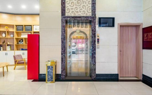 Junyi Chain Hotel (Xinyang Railway Station)