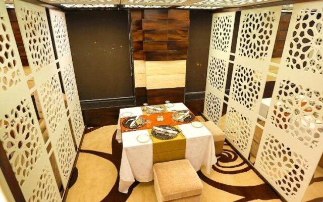 Ranjee's Hotel