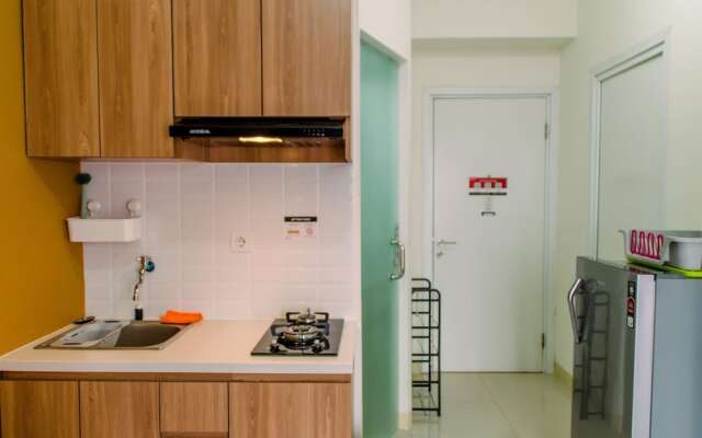 Warm And Cozy 2Br At Green Pramuka City Apartment