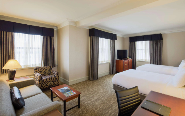 Hilton Cincinnati Netherland Plaza