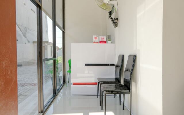 Super OYO Capital O 2798 Semeru Residence Syariah