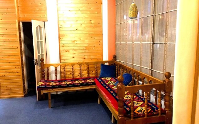 Apelsin Hostel Almaty