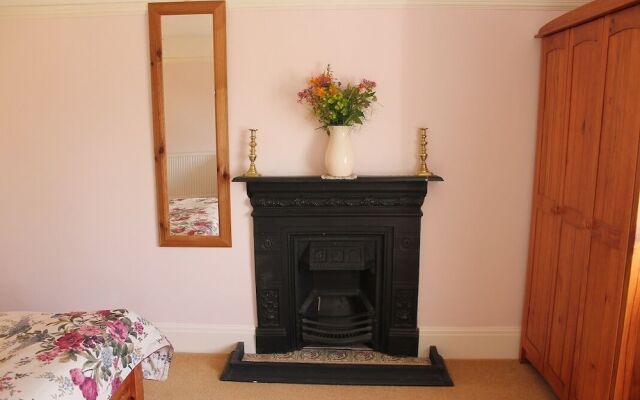 Lowerfield House