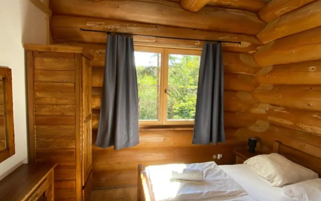 Jedlina - naturalny dom z bali jodłowych