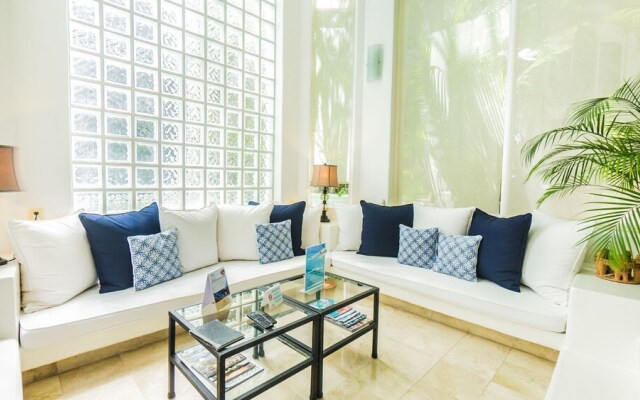 Royal Palms 5 2 Bedroom Condo by RedAwning