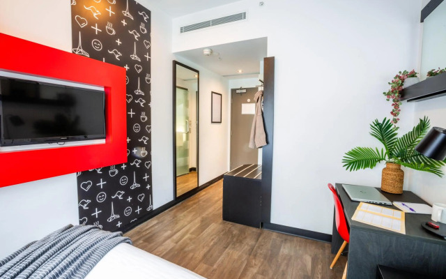 Essence Hotel Carlton