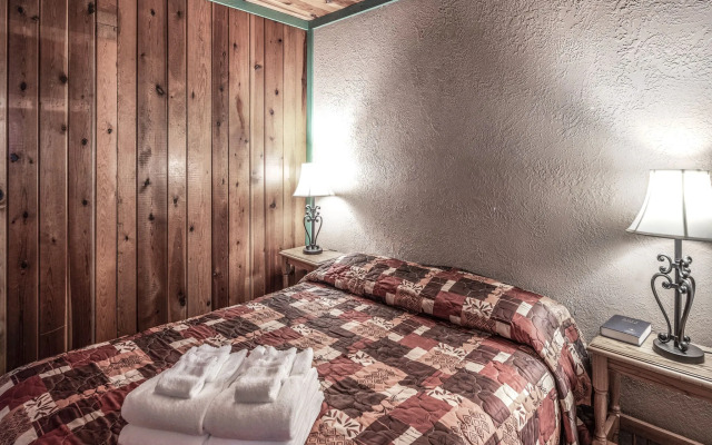 Mechem Dr Apache Village & Cabins by VTrips