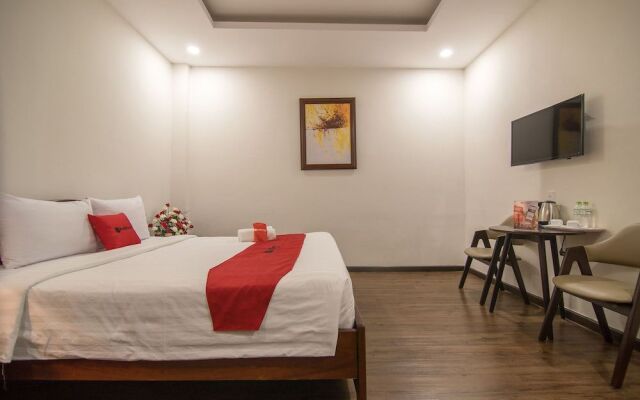 RedDoorz Premium near Bai Sau