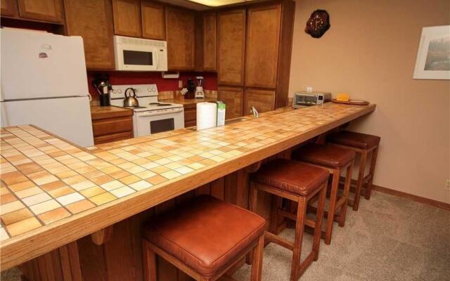 Mountainback #37, Den - 2 Br Condo