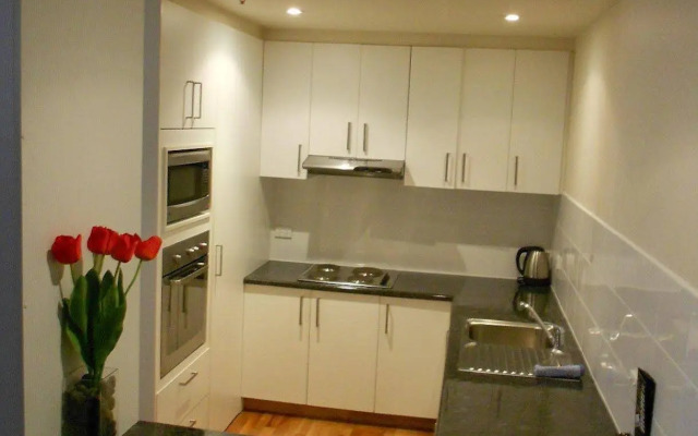 Best Western Riverside Apartments