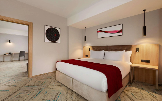 Ramada by Wyndham Targu JIU