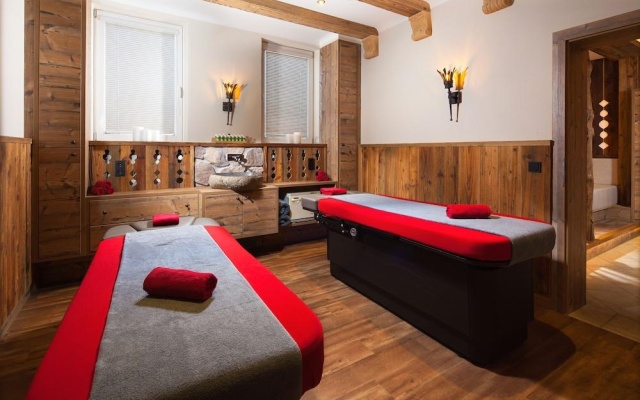 Alm- & Wellnesshotel Alpenhof