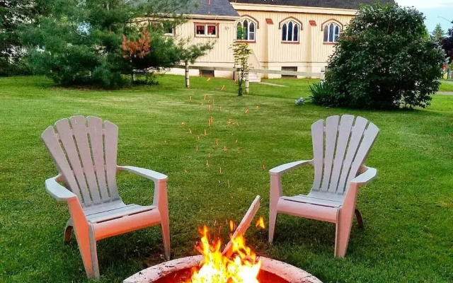 Weeping Willow House