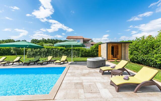 Fantasia in Barban with 4 bedrooms and 2 bathrooms