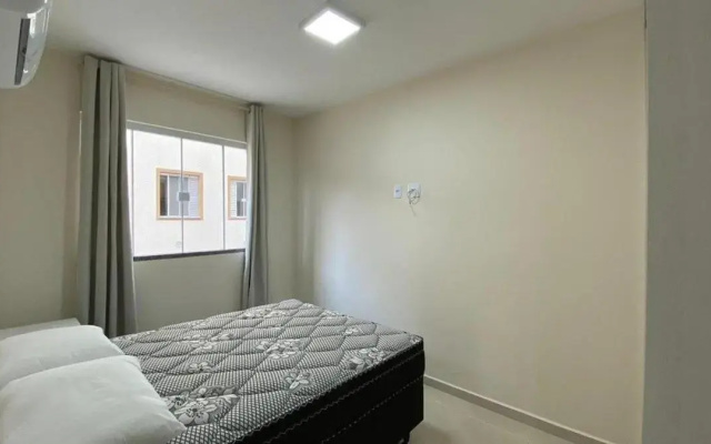 Lindo e Novíssimo Apartamento na Praia de Bombas.