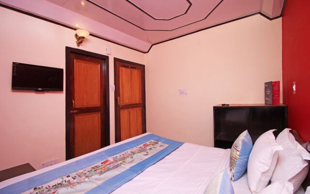 OYO 8878 Chinar Lake View