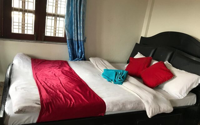 Aroma Tourist Hostel