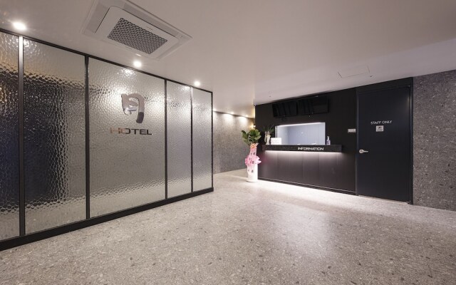 Wall Hotel Cheonan Cheongsu